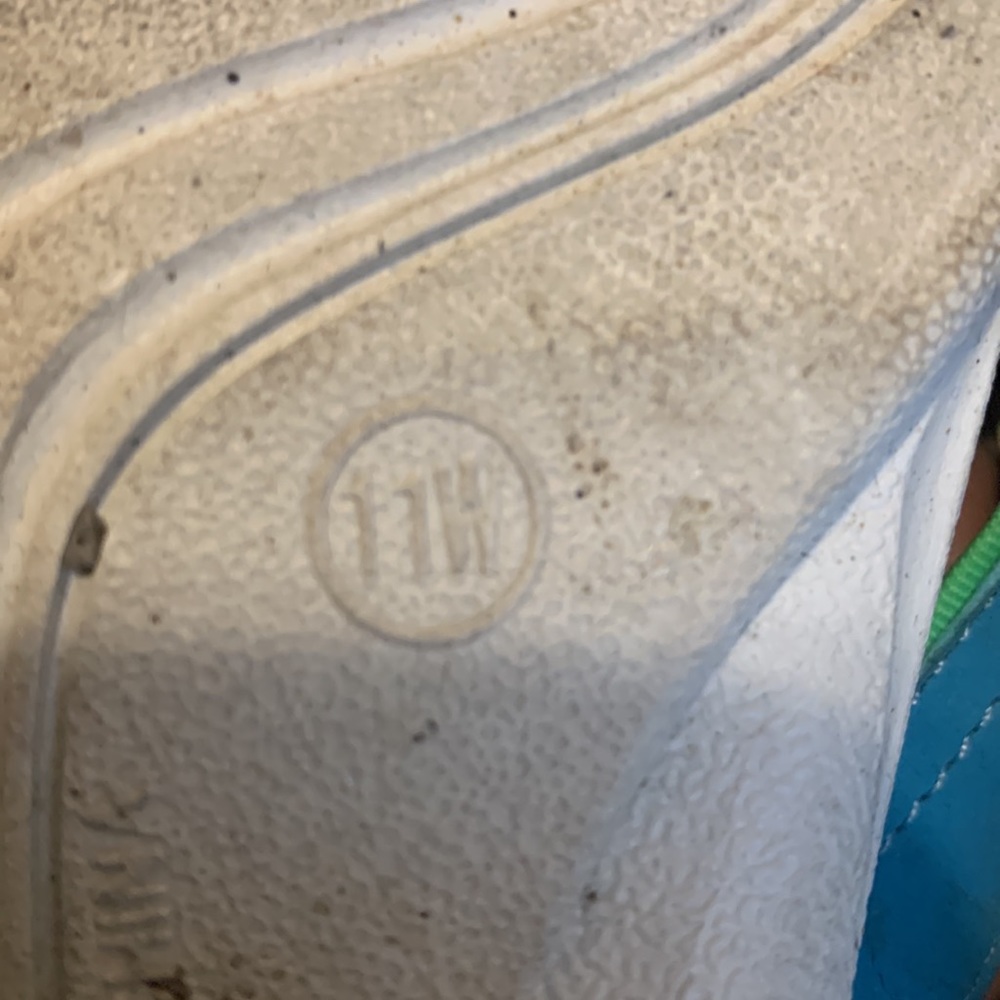 Memory foam flip flops - Picture 9 of 10